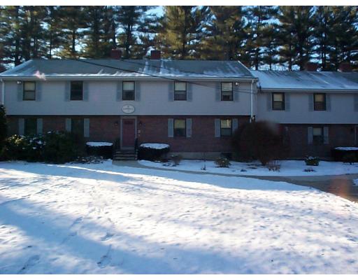 Meadowbrook Ln, South Easton, MA 02375