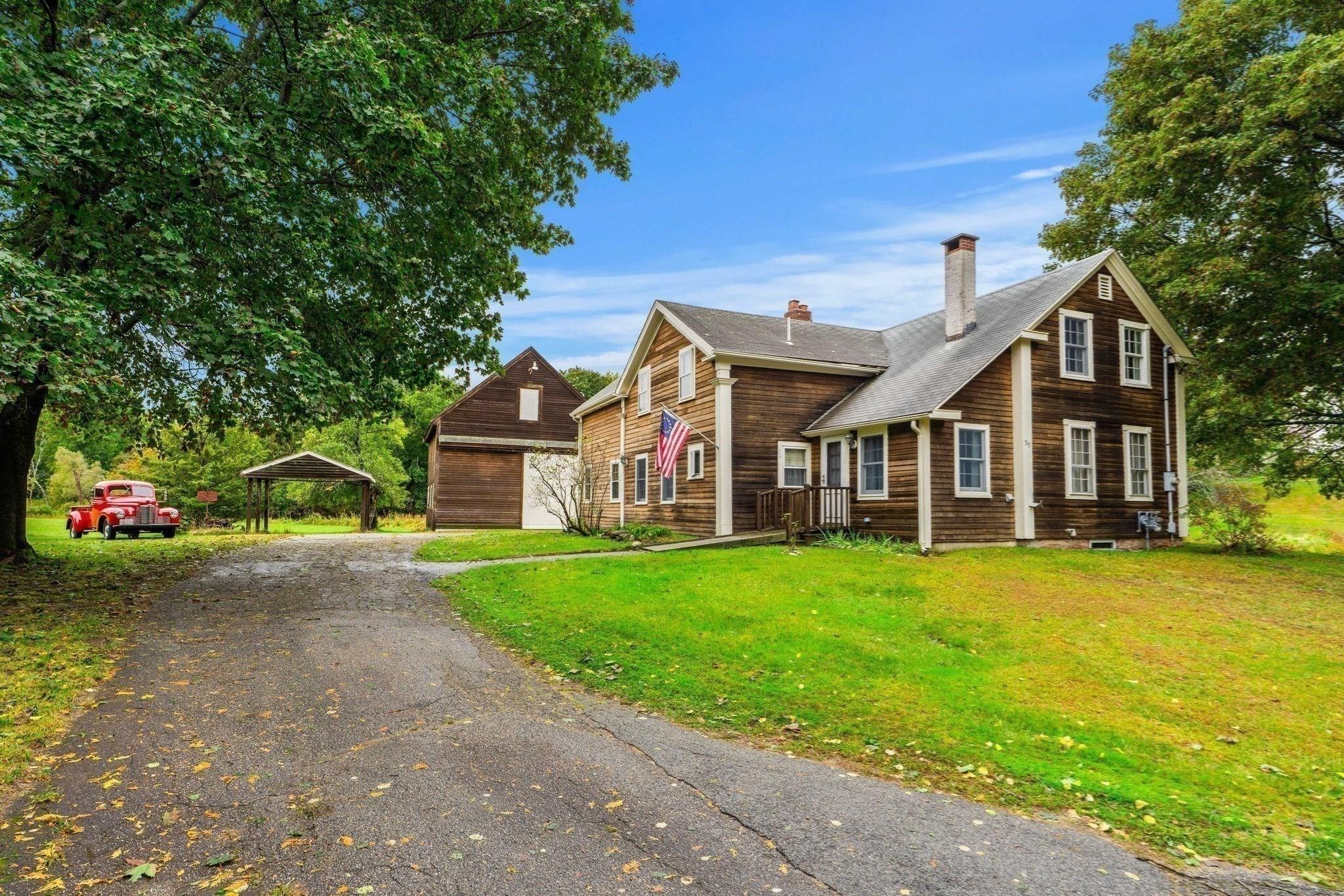 Garrison St, Groveland, MA 01834