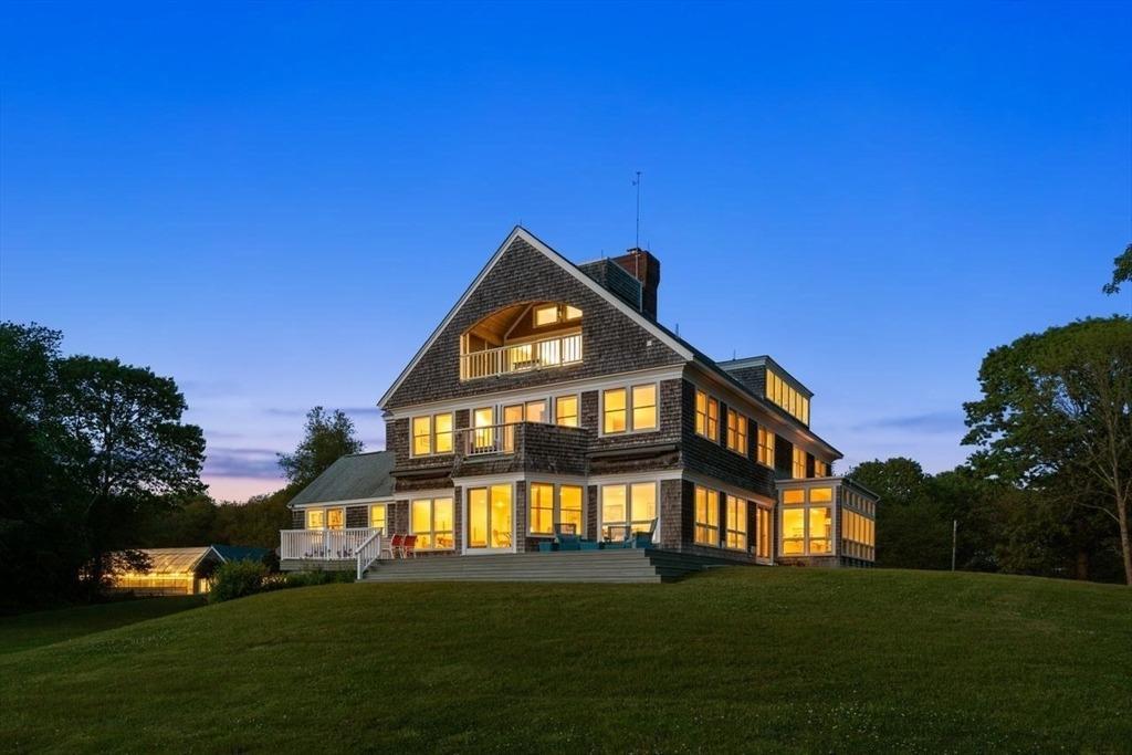 Horseneck Rd, Westport, MA 02790