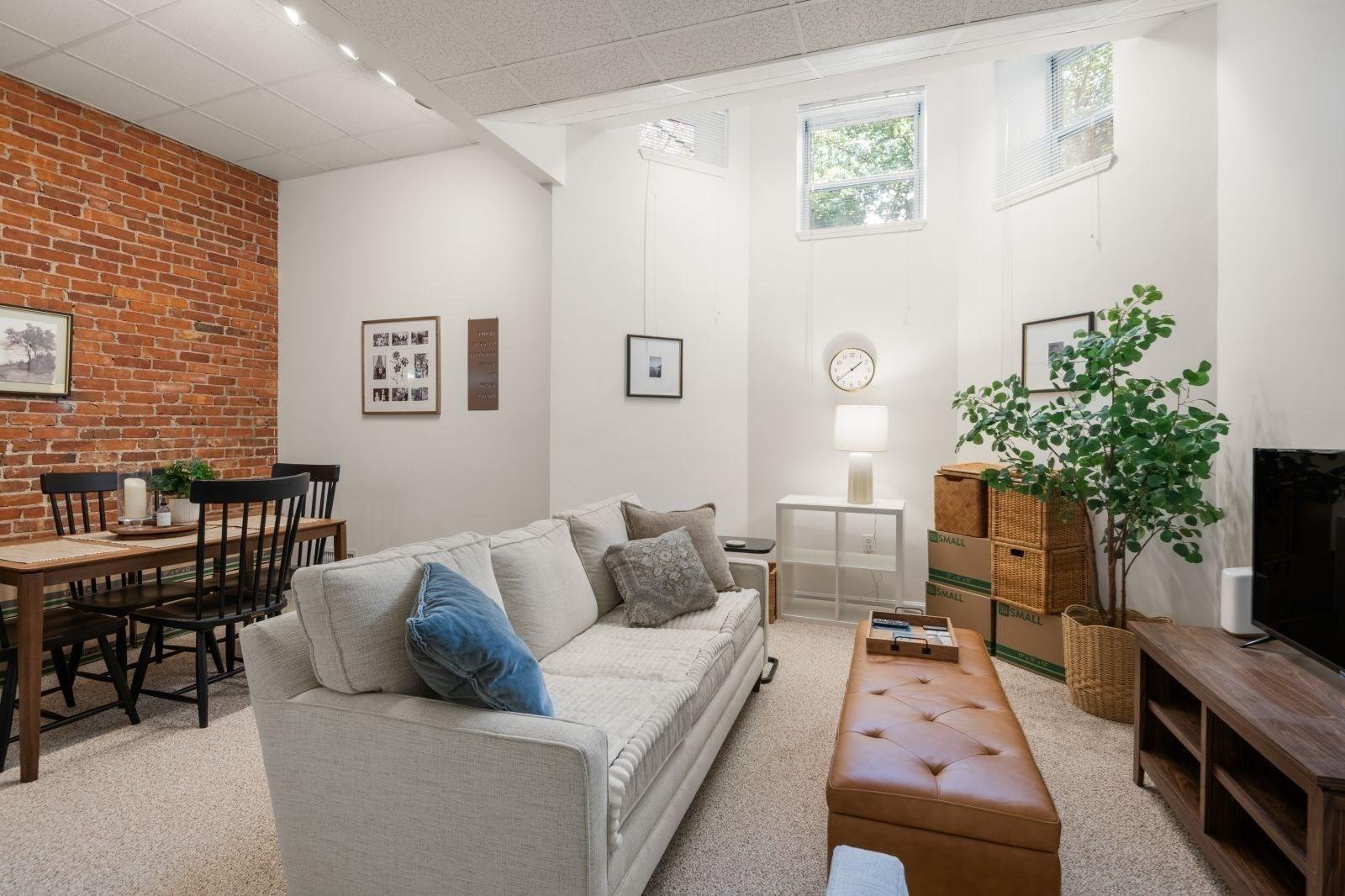 Marshal St, Brookline, MA 02446