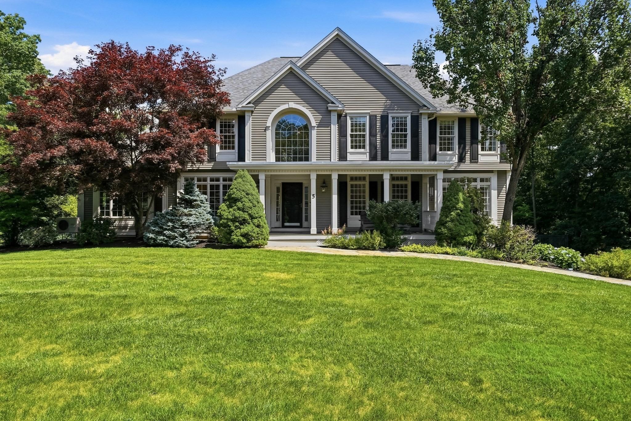Sherwood Rd, Windham, NH 03087