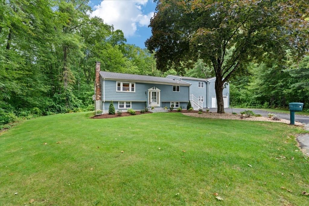 Park Ln, Norton, MA 02766