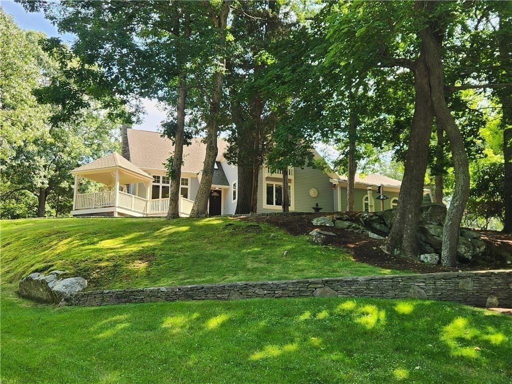Church Pond Dr, Tiverton, RI 02878