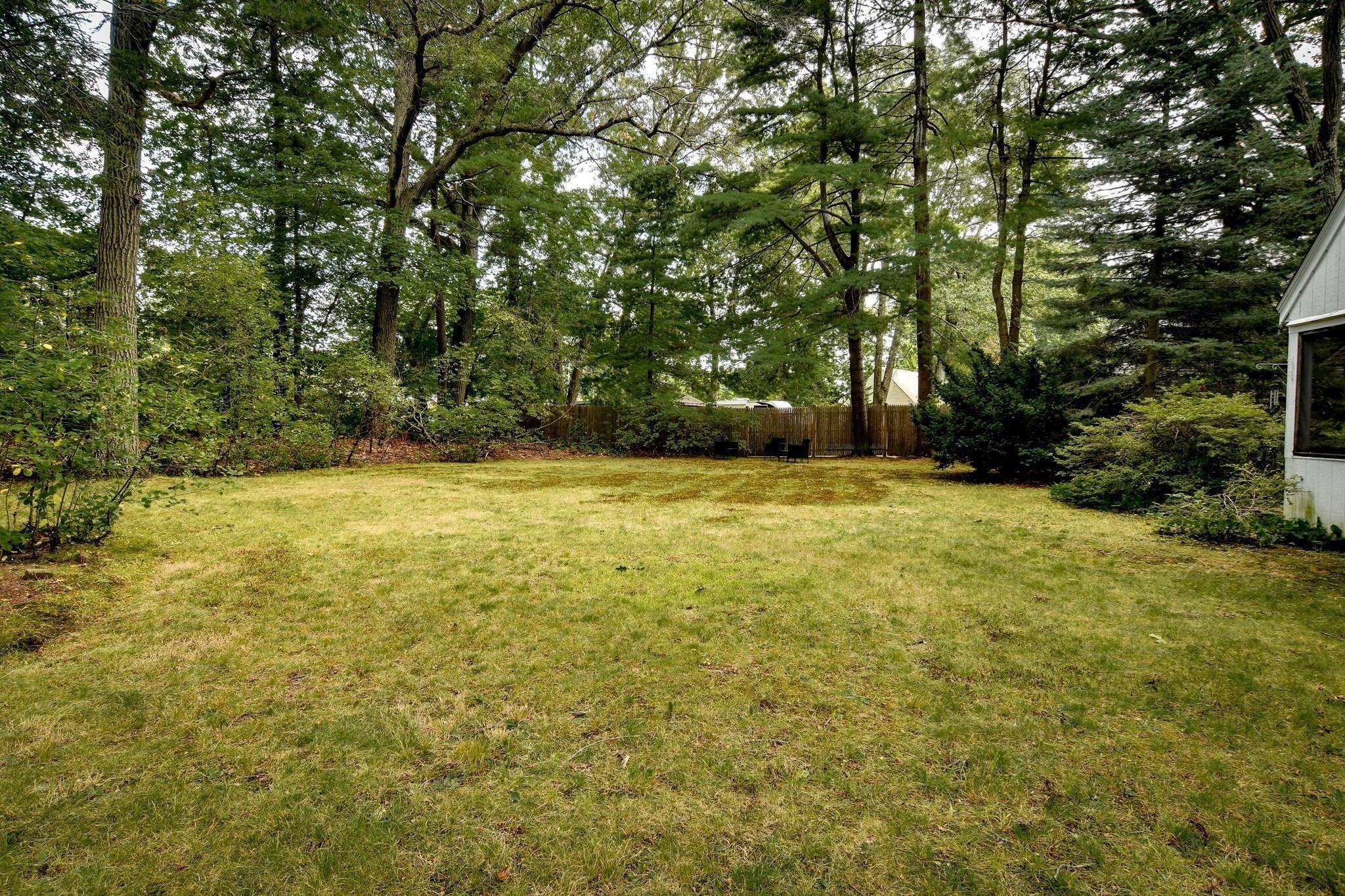 Vernon Rd, Natick, MA 01760