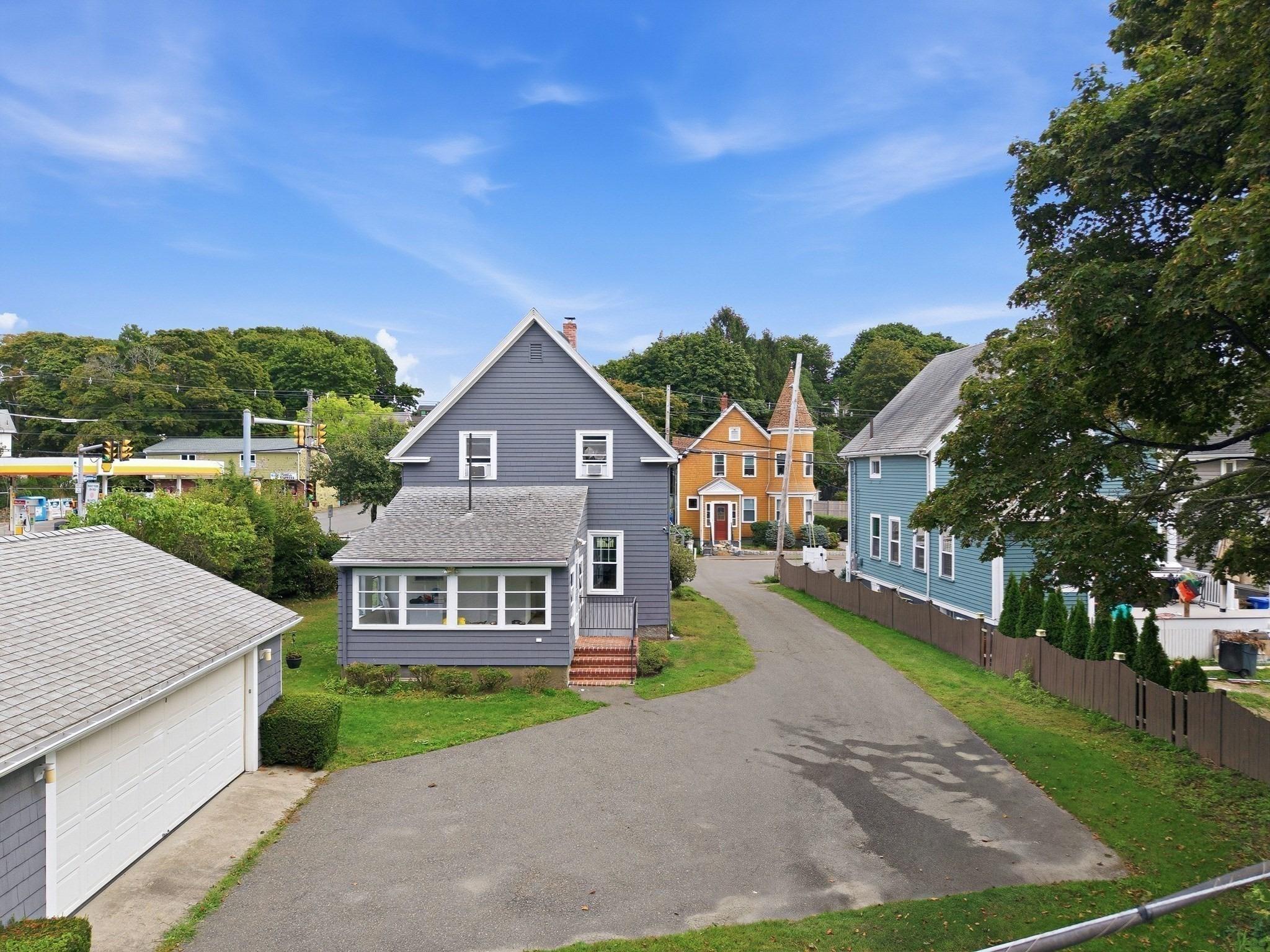 Essex St, Swampscott, MA 01907
