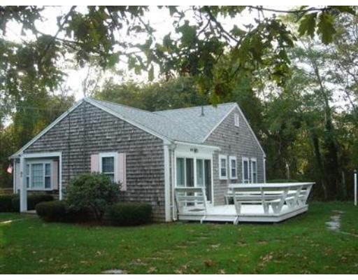 Gosnold St, Hyannis, MA 02601