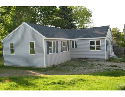 6th St, Warren, RI 02885