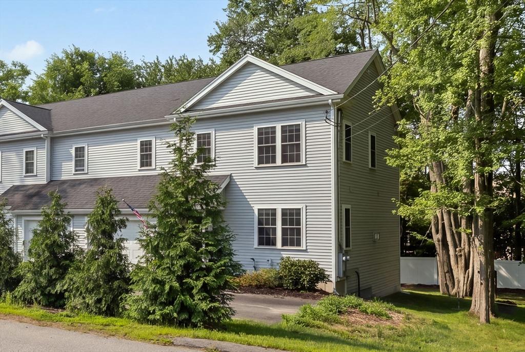 Martin St, Millbury, MA 01527