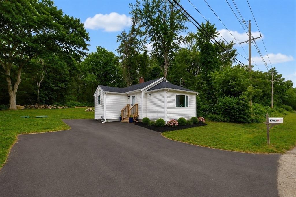 Crandall Rd, Tiverton, RI 02878