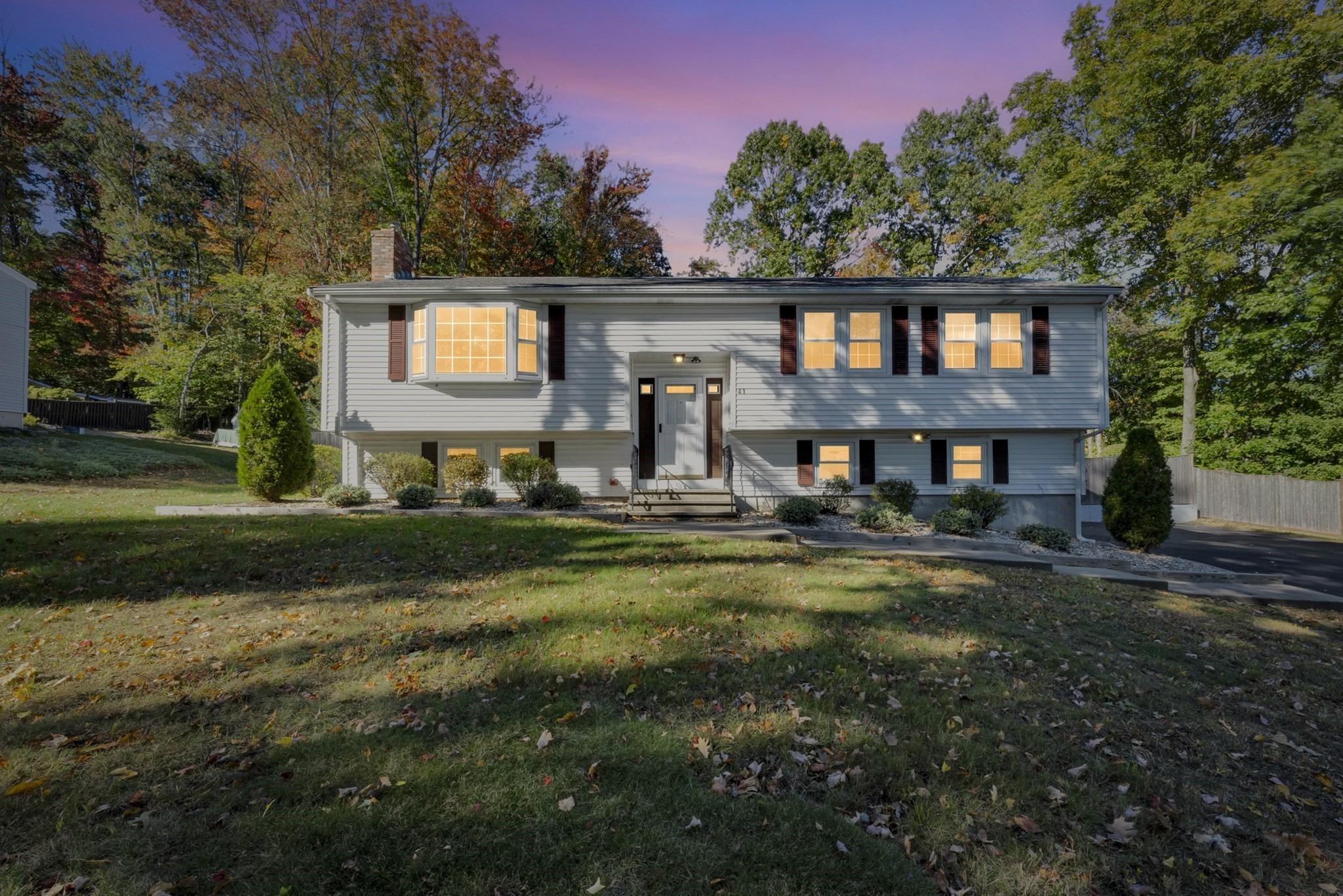 Old Bolton Rd, Hudson, MA 01749