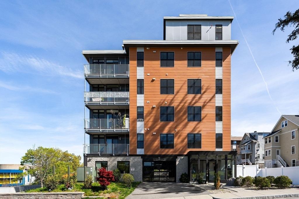 Oak Grove Ter, Quincy, MA 02169