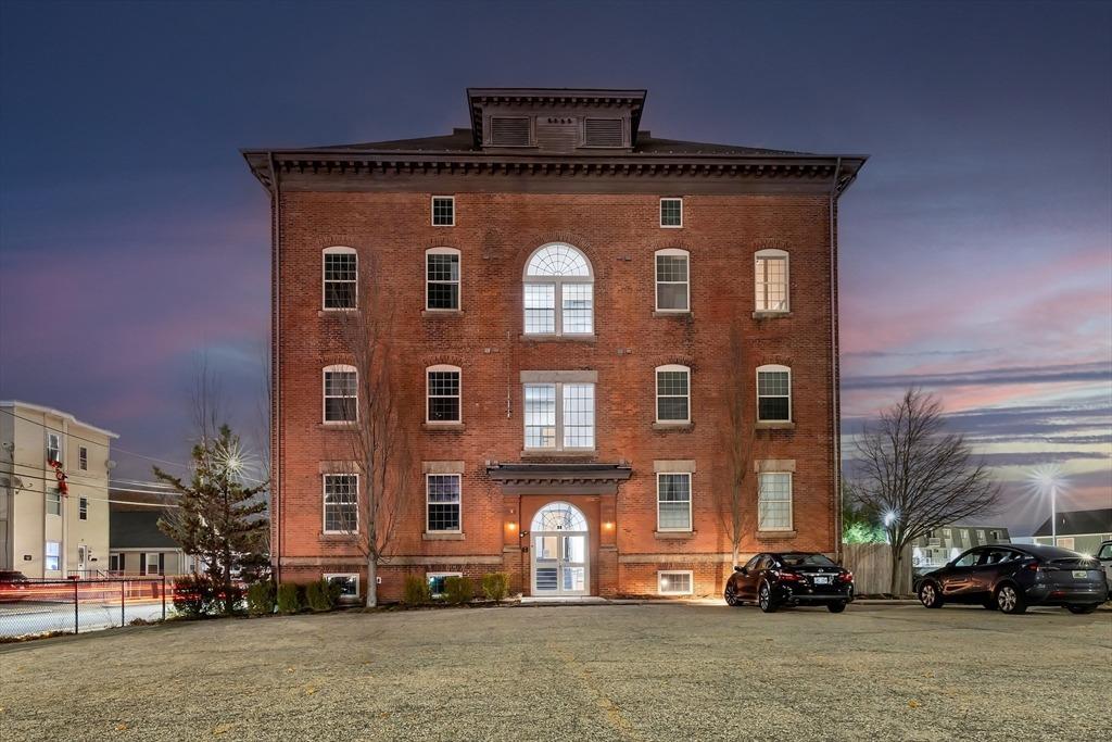 Webster St, Pawtucket, RI 02860