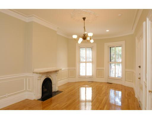 Worcester St, Boston, MA 02118