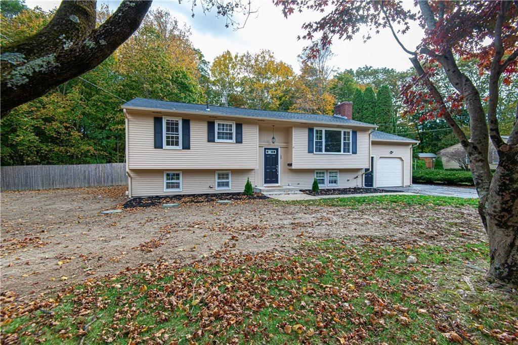 Maplewood Dr, Coventry, RI 02816