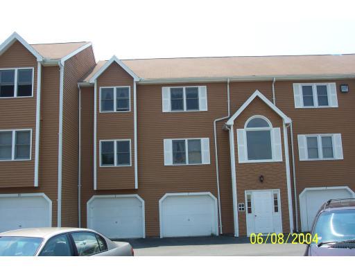 Tennis Plaza Rd, Dracut, MA 01826