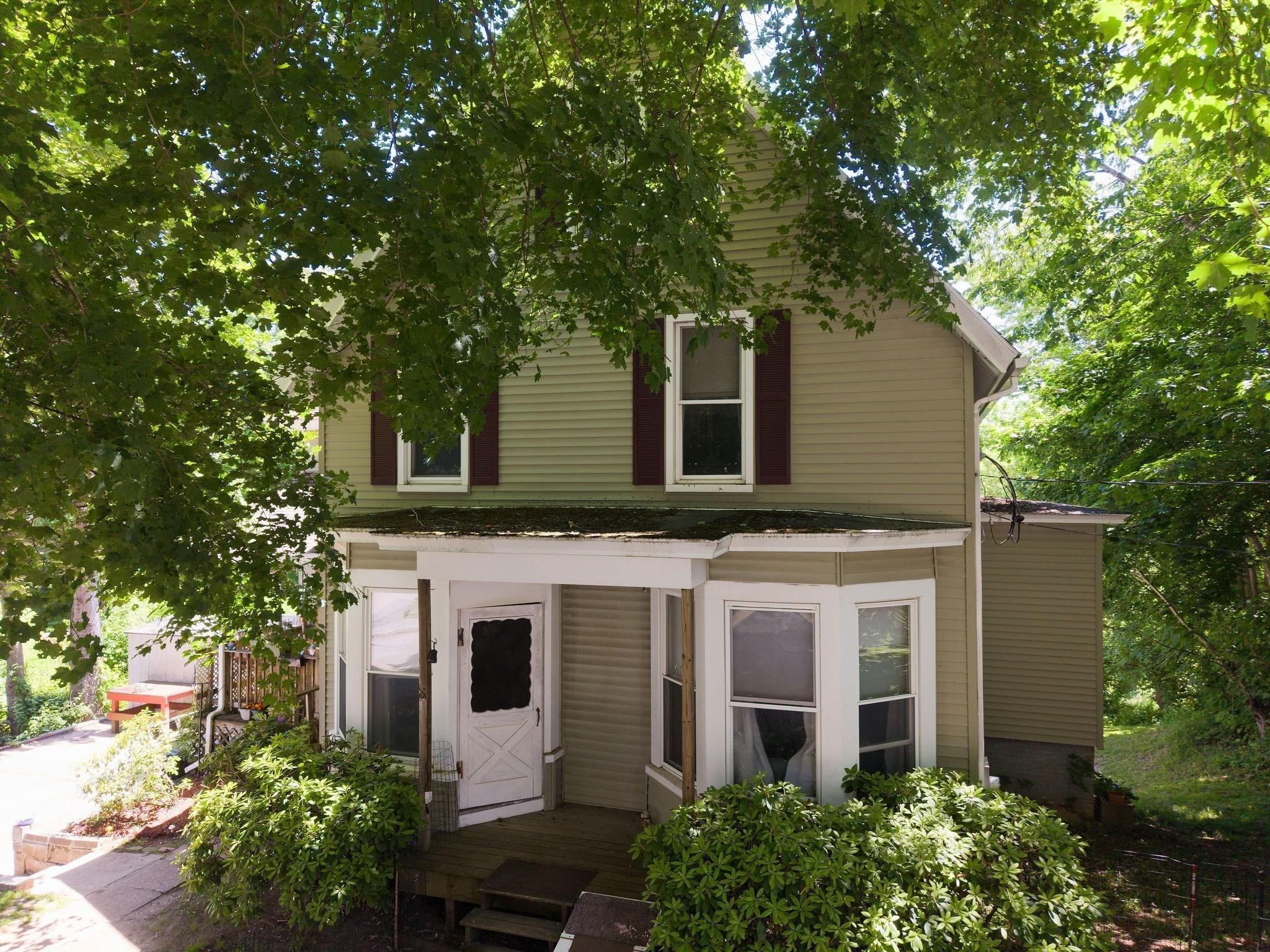 Cherry St, Spencer, MA 01562