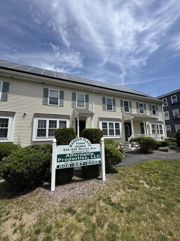 Warren Ave, Brockton, MA 02301