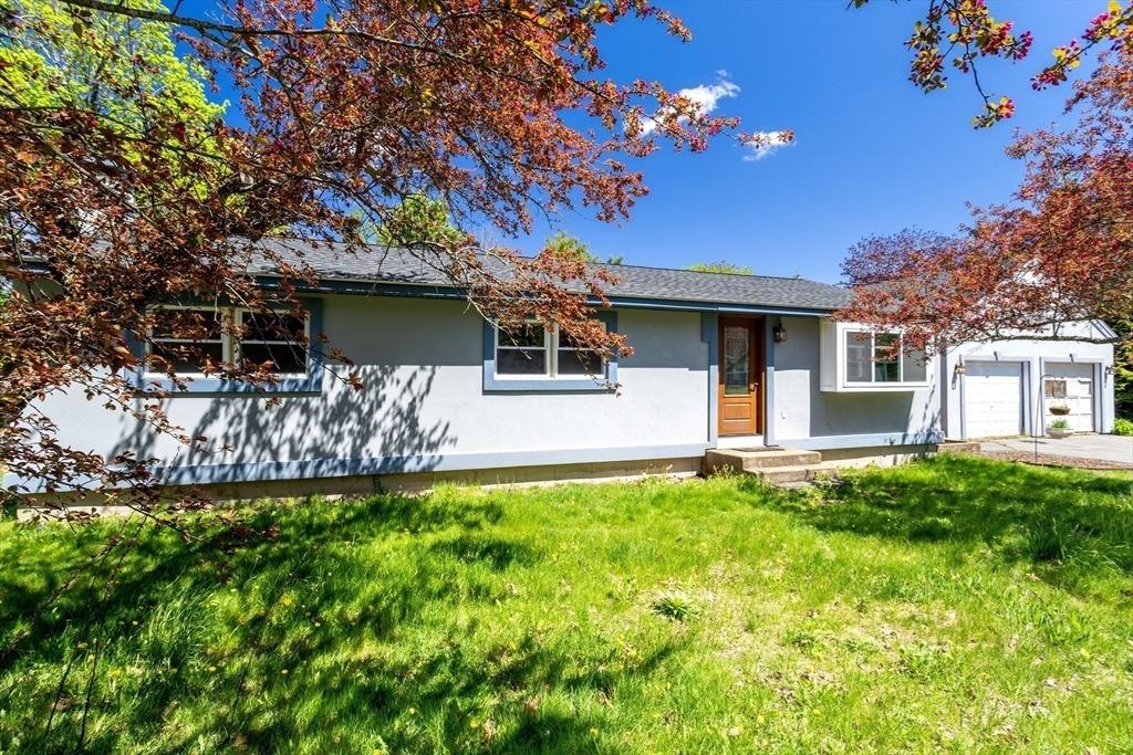 Fairview Ave, Ashburnham, MA 01430
