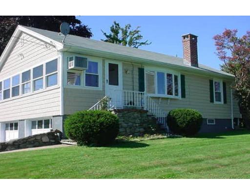 Bunker Hill Rd, Ipswich, MA 01938
