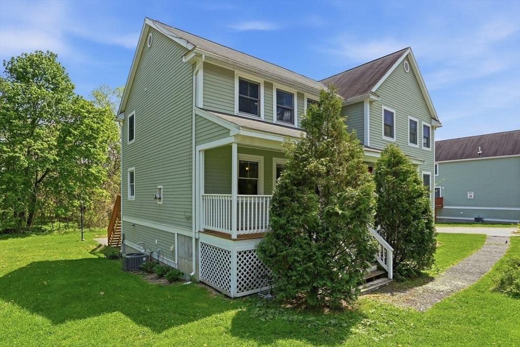 Main St, Clinton, MA 01510