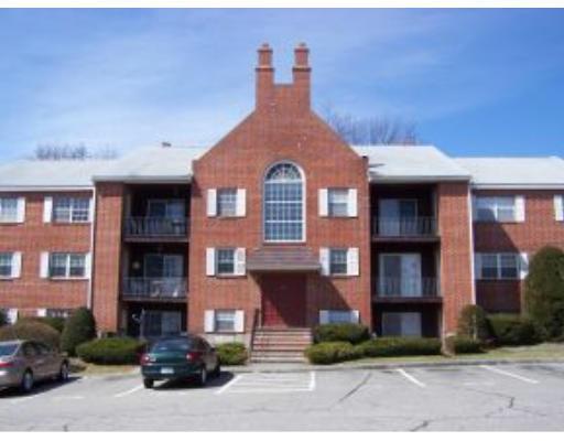 Louisburg Sq, Nashua, NH 03060
