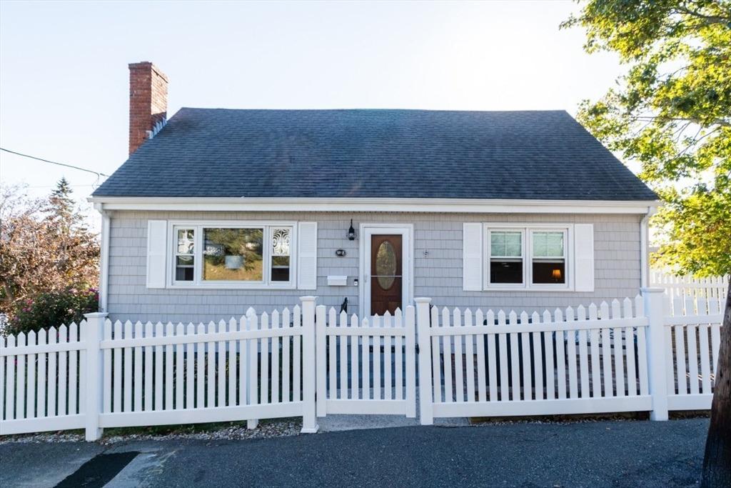 Siren St, Winthrop, MA 02152