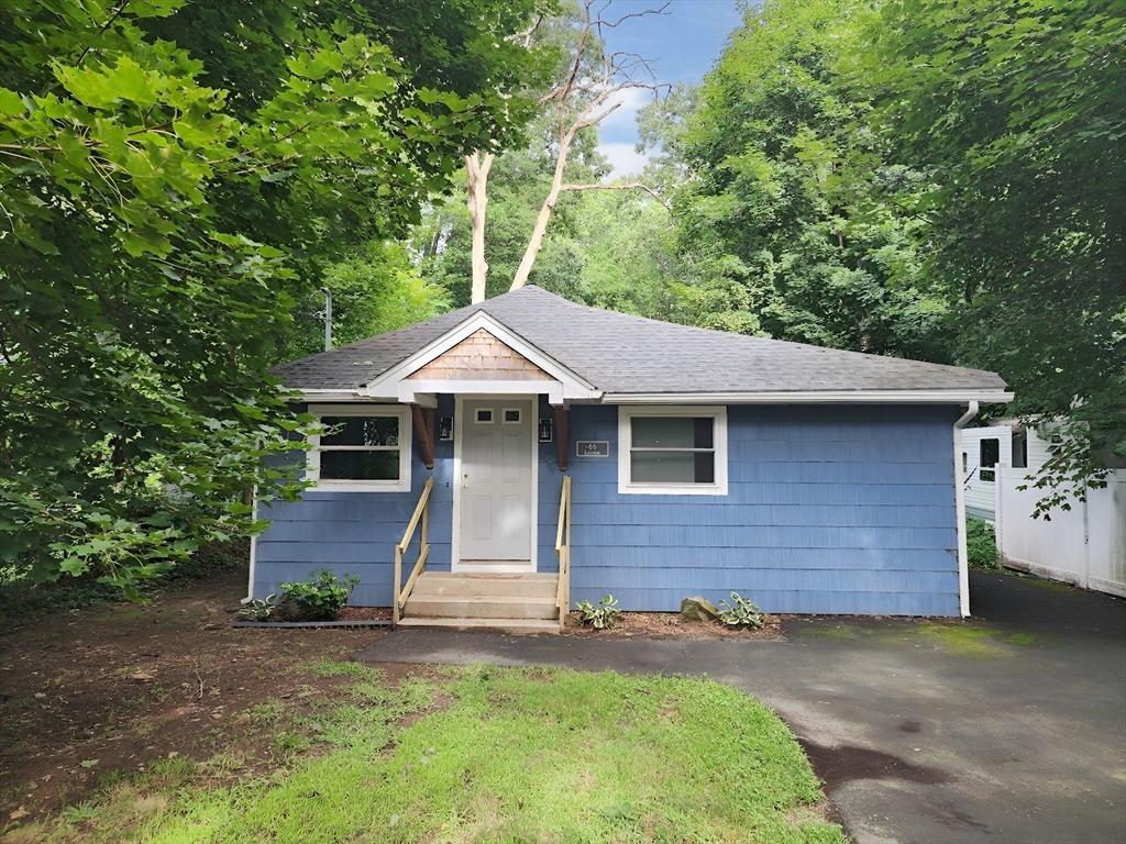 Lakeshore Dr, Holliston, MA 01746