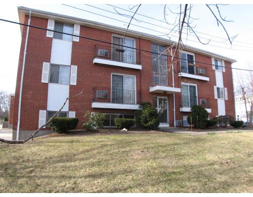 Endicott St, Norwood, MA 02062
