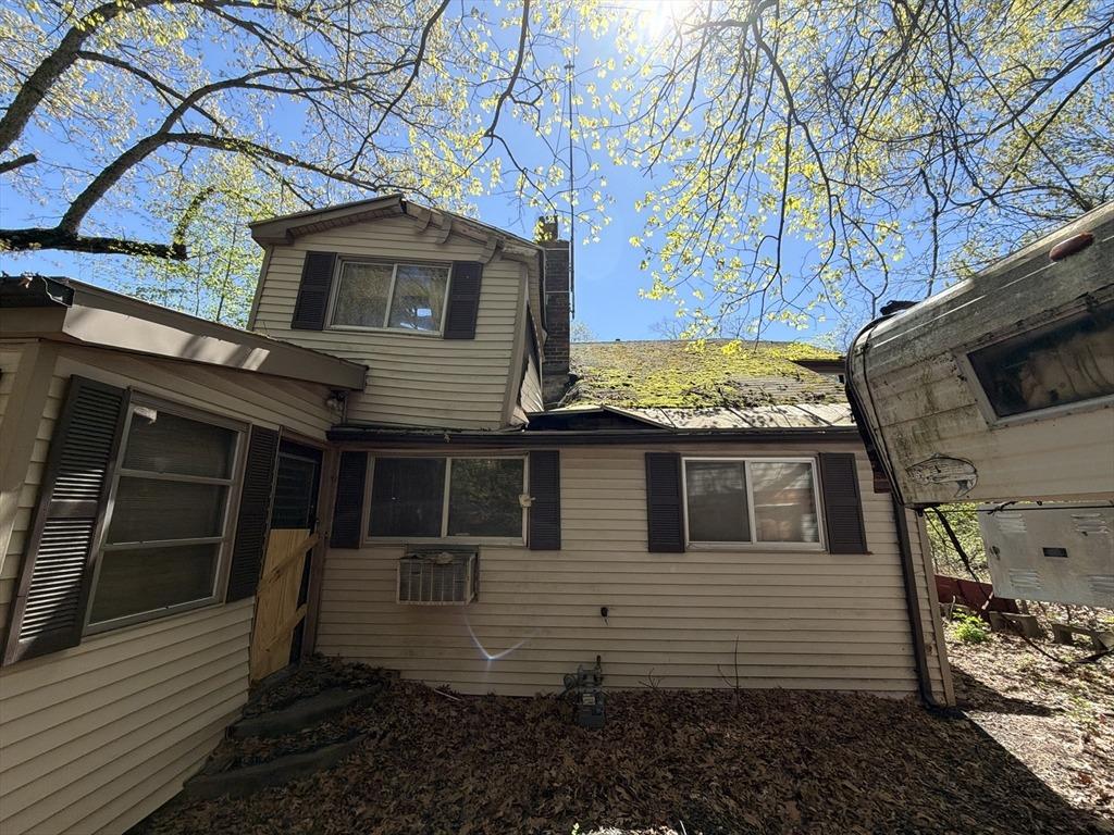 Ellen St, Worcester, MA 01604