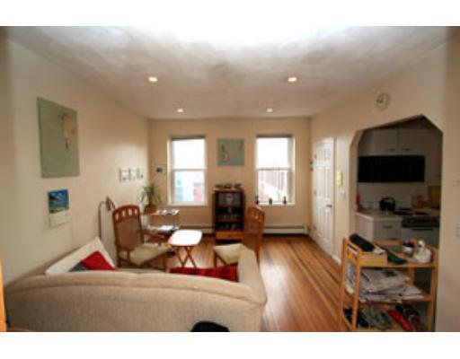Myrtle St, Boston, MA 02114