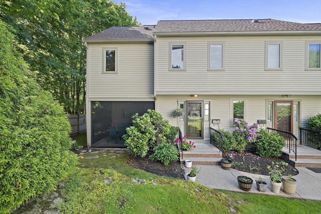 Maple St, Canton, MA 02021