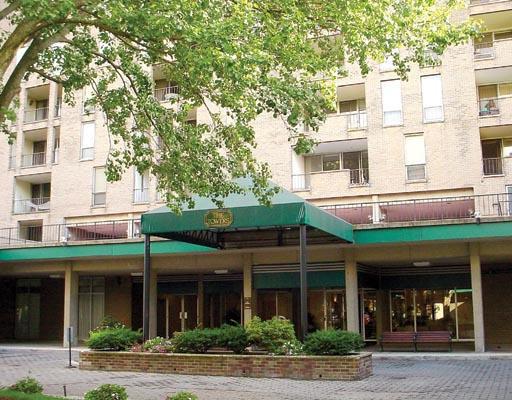 Pond Ave, Brookline, MA 02445