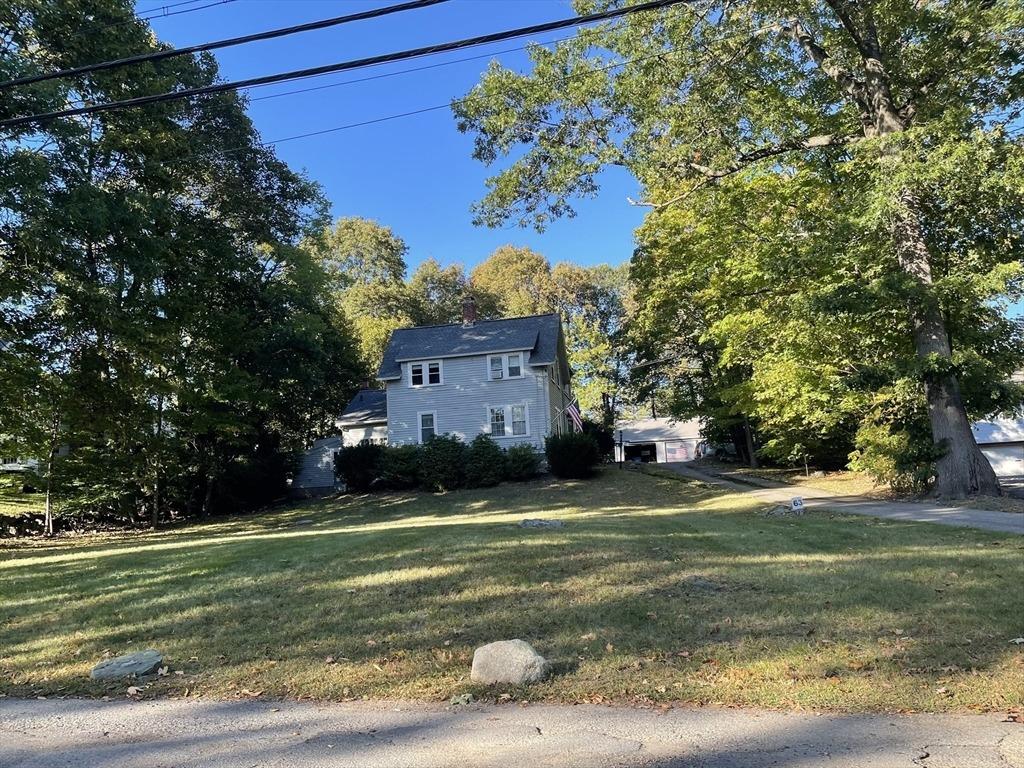 Greenwood Ln, Waltham, MA 02451