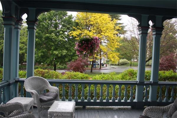 Herrick Rd, Newton Center, MA 02459