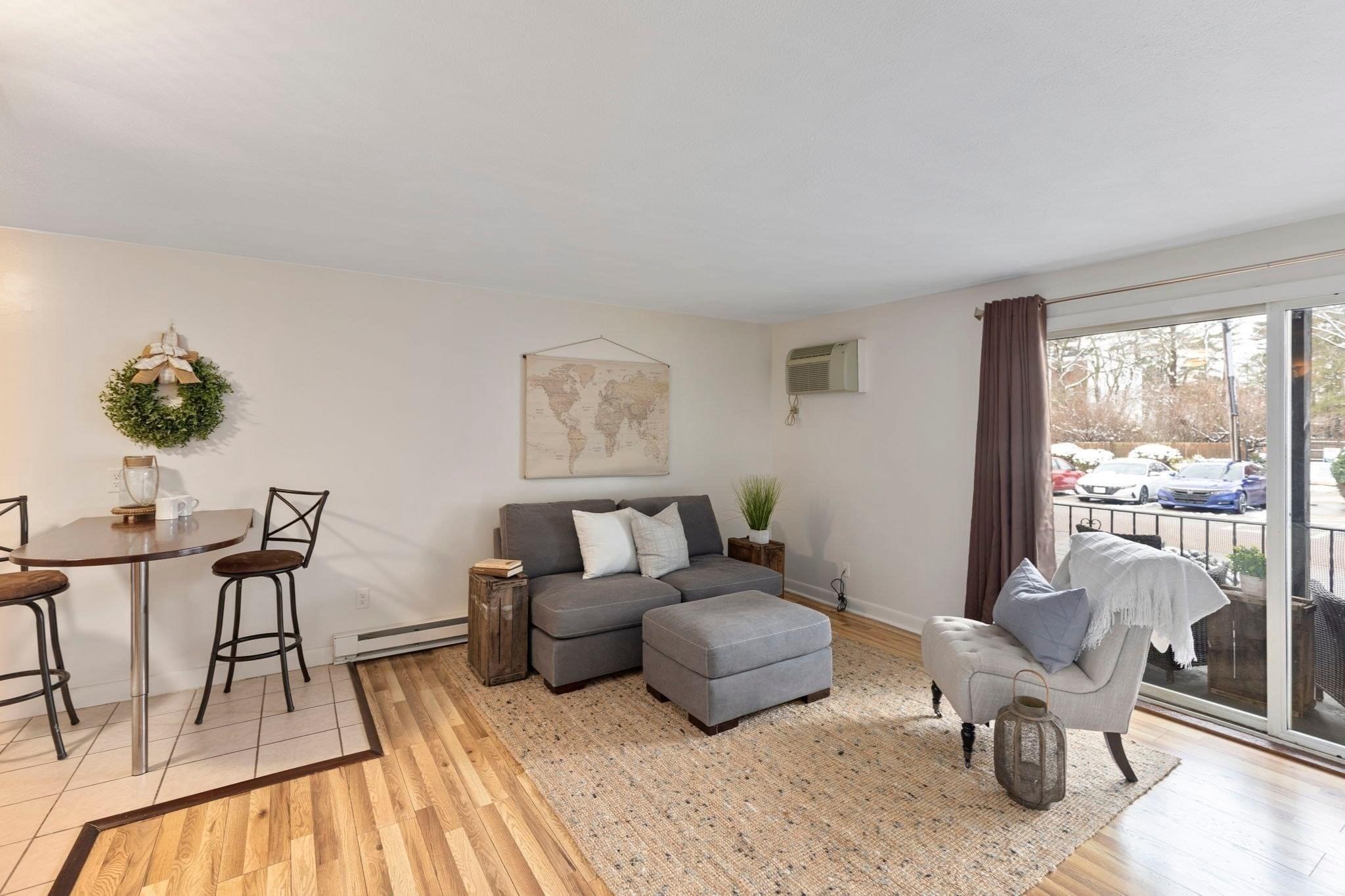 Fountain Ln, South Weymouth, MA 02190