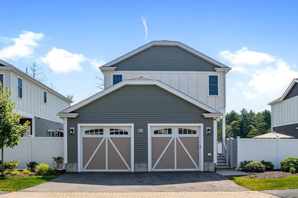 Cleary Cir, Norfolk, MA 02056