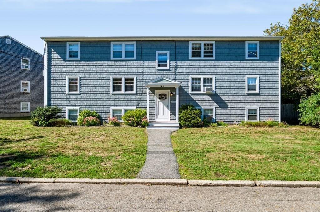 Beacon Ave, Newburyport, MA 01950