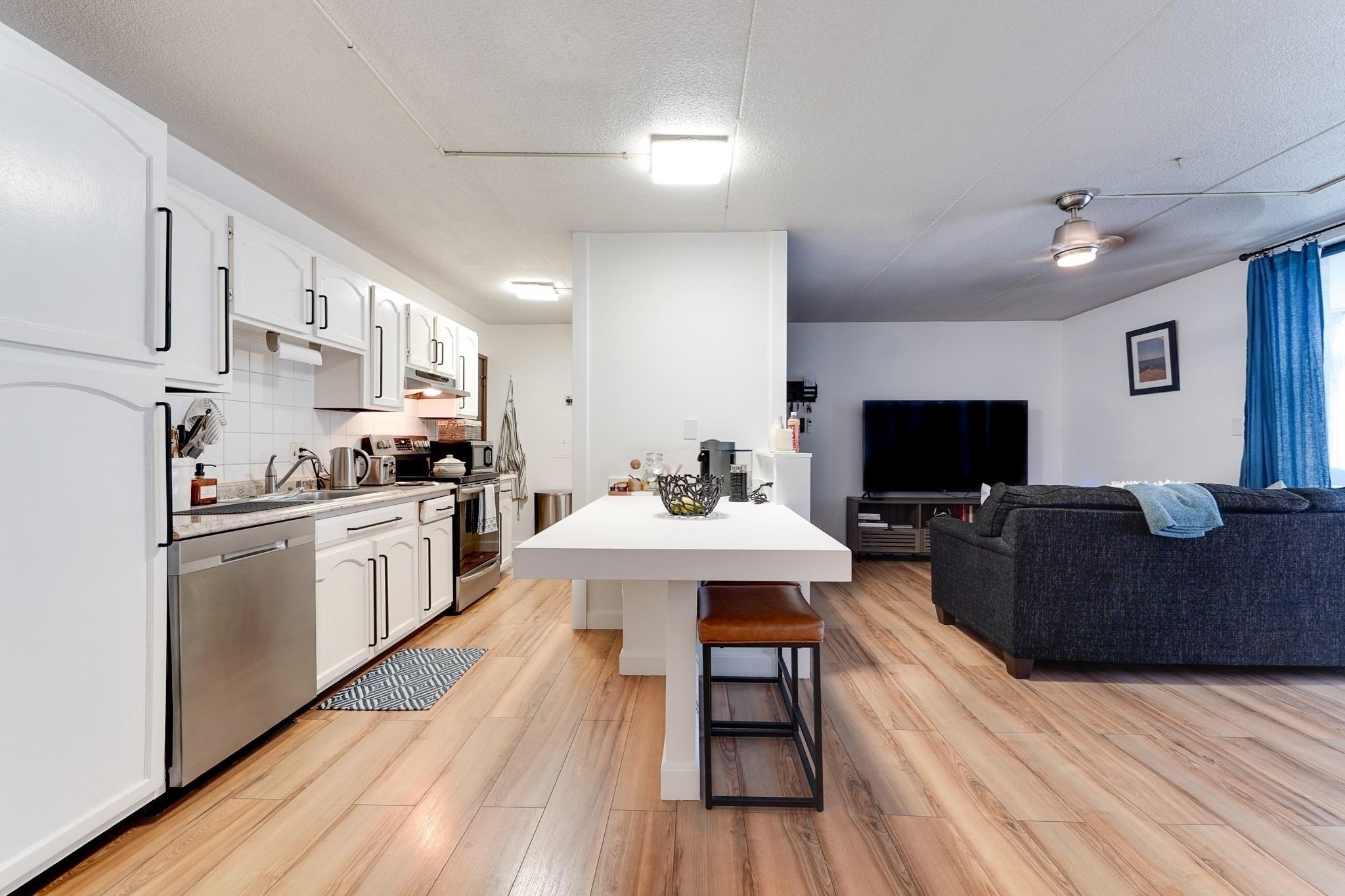 Skyline Dr, Braintree, MA 02184