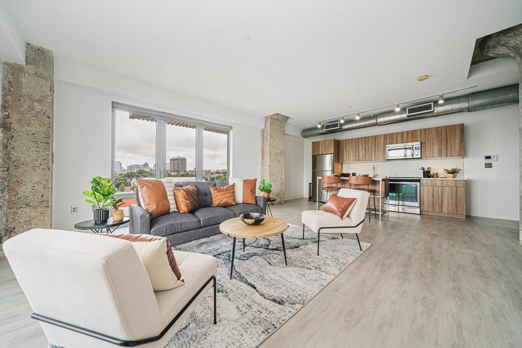 Medford St, Somerville, MA 02143