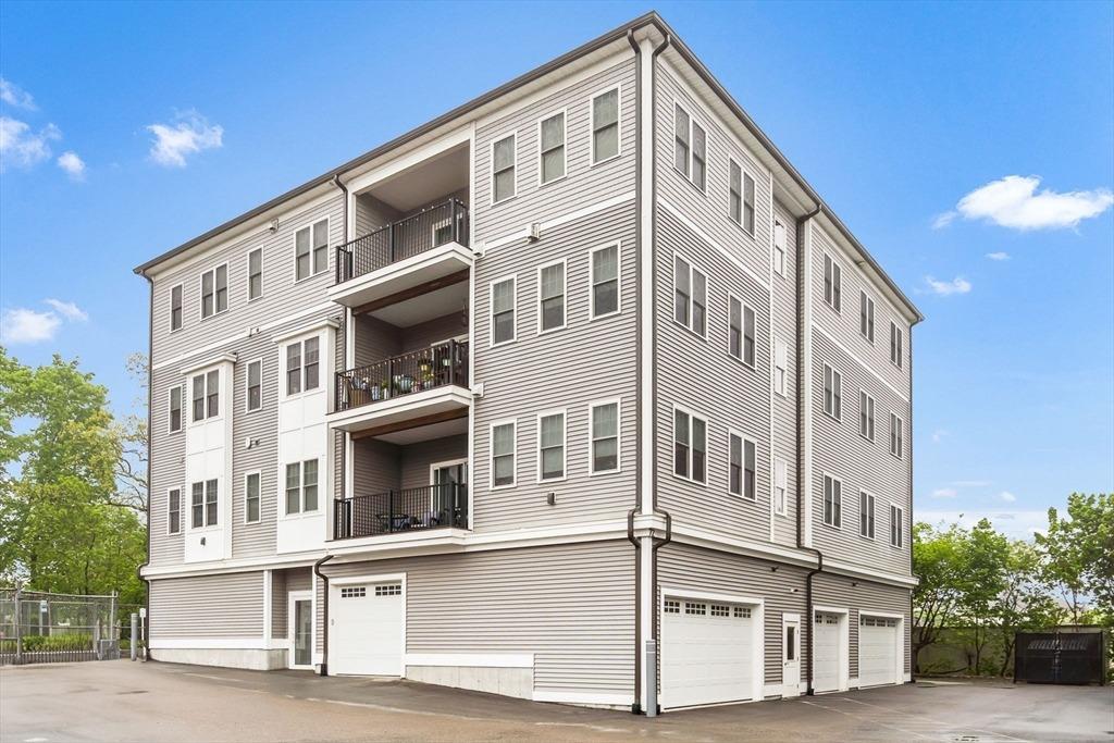 E Central St, Franklin, MA 02038
