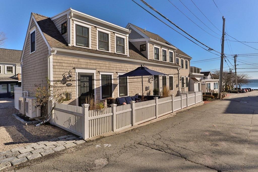 Commercial St, Provincetown, MA 02657