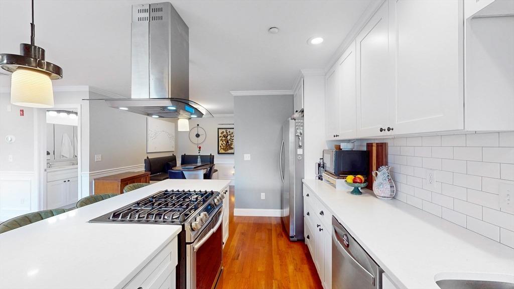 Mount Hope Ave, Providence, RI 02906