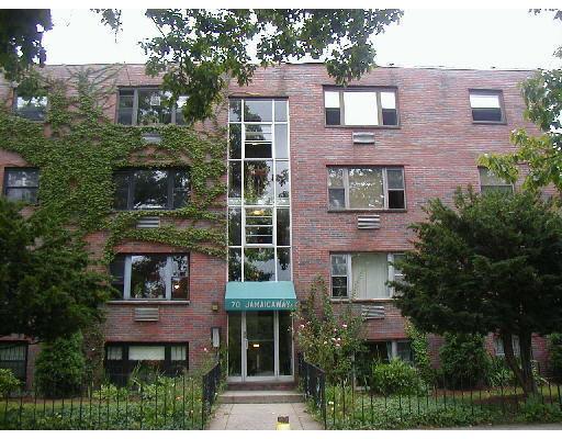 Jamaicaway, Jamaica Plain, MA 02130