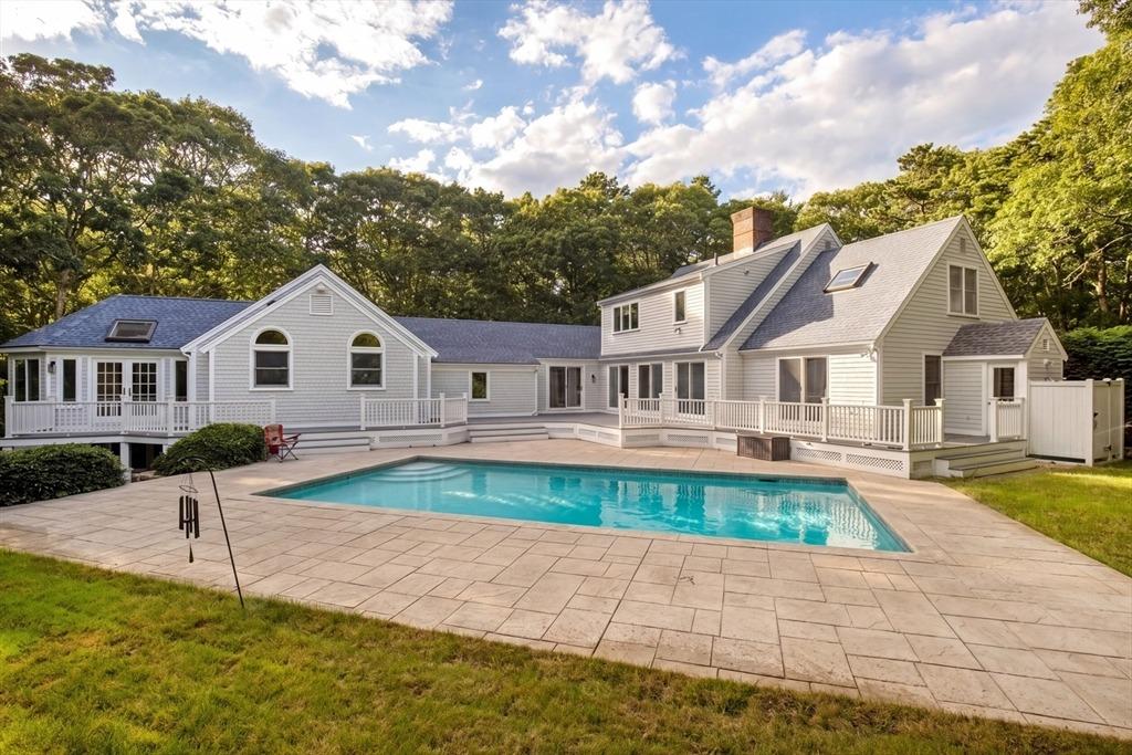 Heron Way, Mashpee, MA 02649