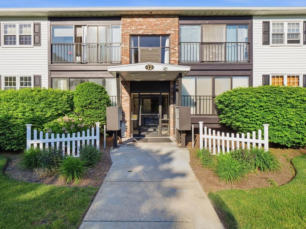 Candlewood Ln, Dennis Port, MA 02639
