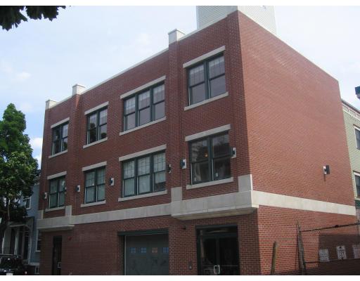 E 3rd St, South Boston, MA 02127