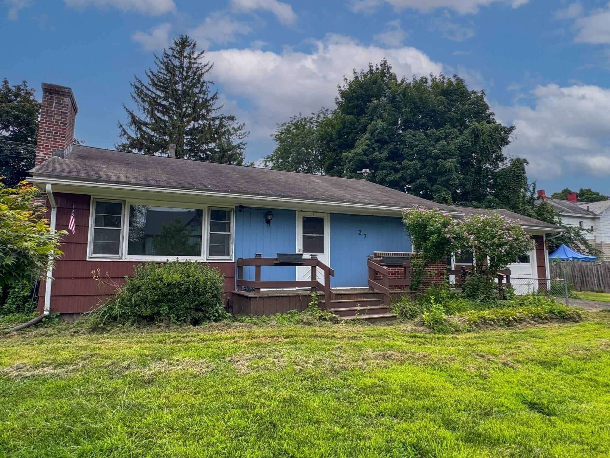 Hancock St, Westfield, MA 01085