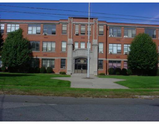 Mckinstry Ave, Chicopee, MA 01013