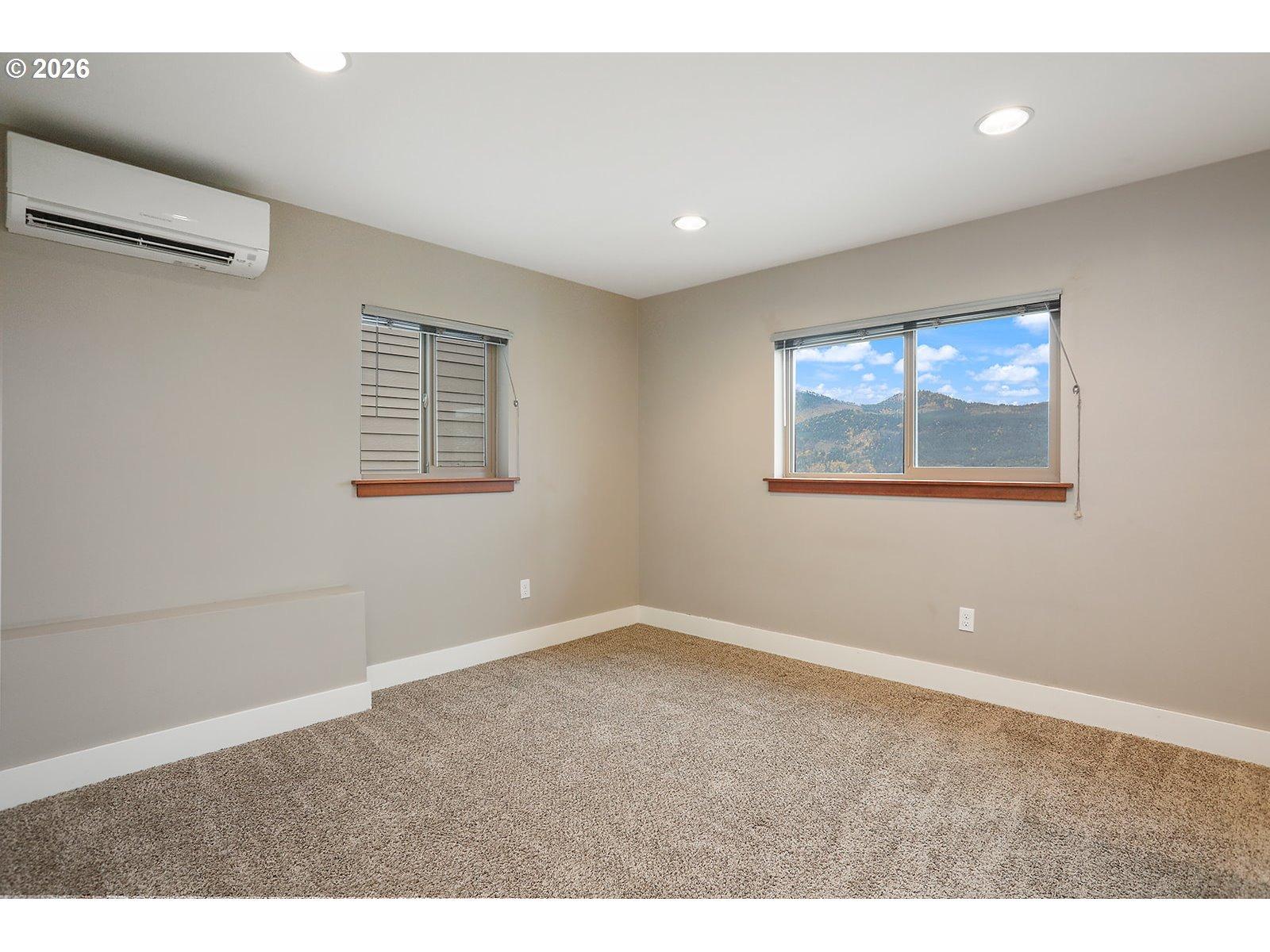 Ingram Pl, White Salmon, WA 98672