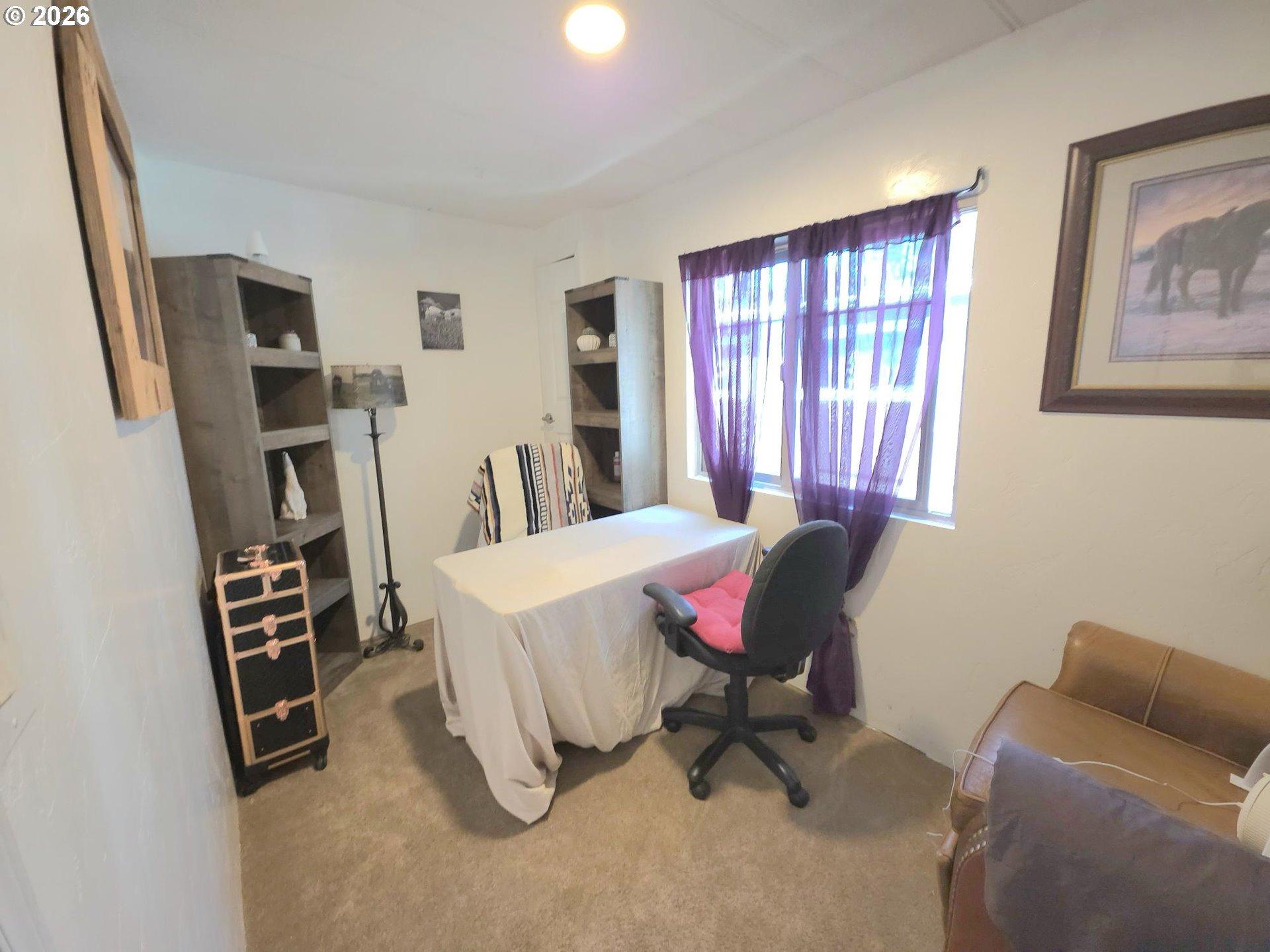 Se Lynn Blvd, Prineville, OR 97754